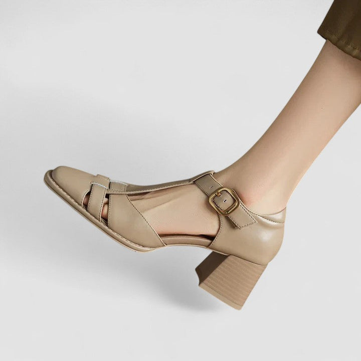 Elyxiana | Orthopädische Stiefeletten mit T-Riemen