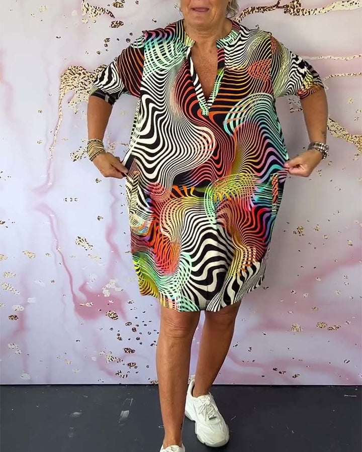 RIA | FARBENFROHES KLEID MIT V-AUSSCHNITT