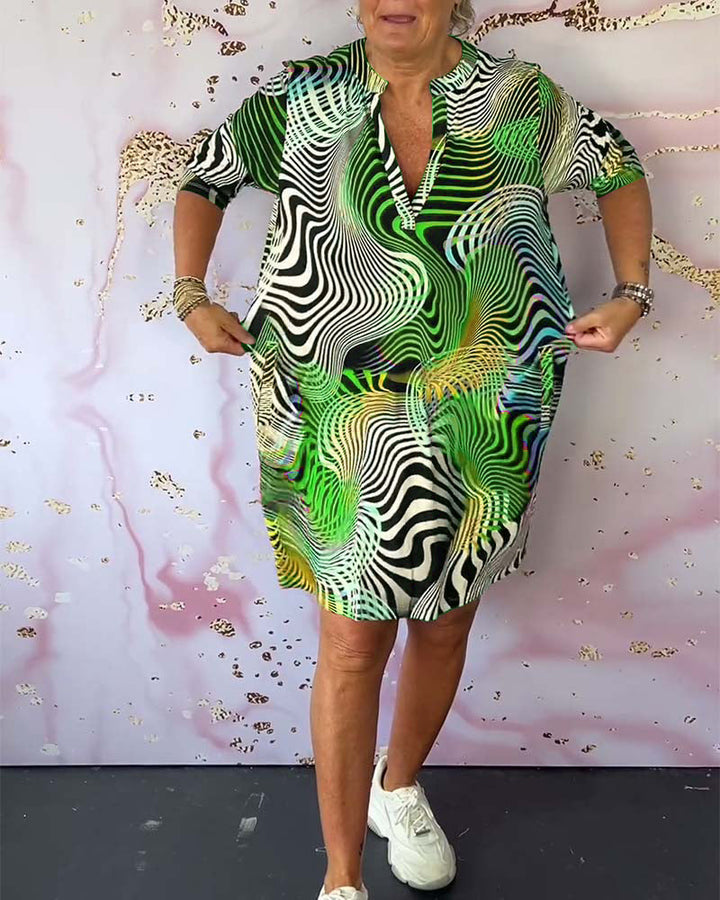 RIA | FARBENFROHES KLEID MIT V-AUSSCHNITT