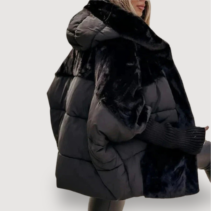 JESSY – GEMÜTLICHE JACKE MIT KAPUZE
