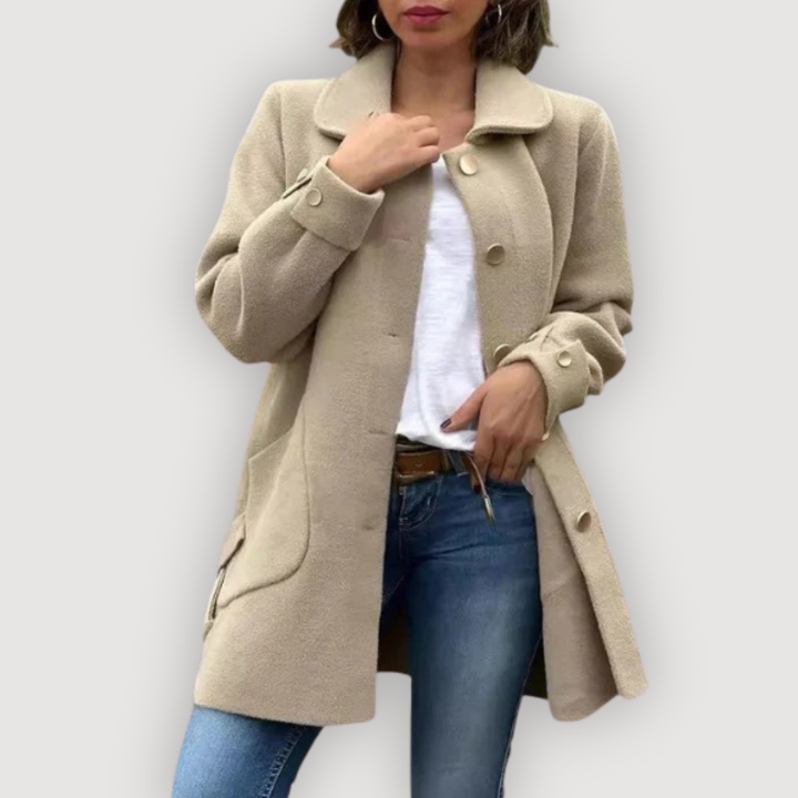 MARISE – EIN KLASSISCHER MANTEL FÜR DEN ALLTAG