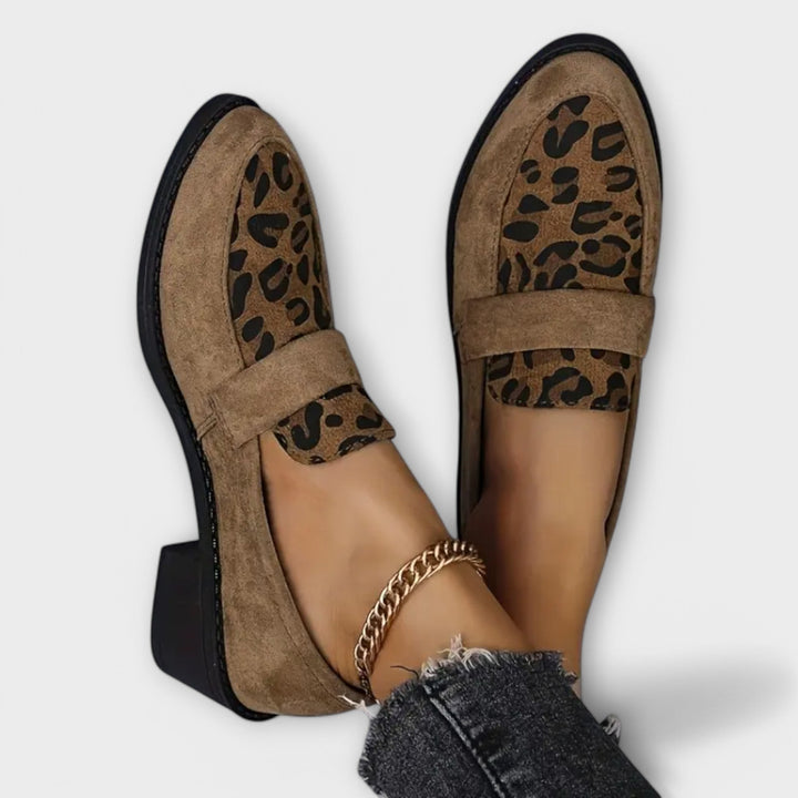 KARLA | ELEGANCKIE DAMSKIE BUTY Z NADRUKIEM LAMPARTA