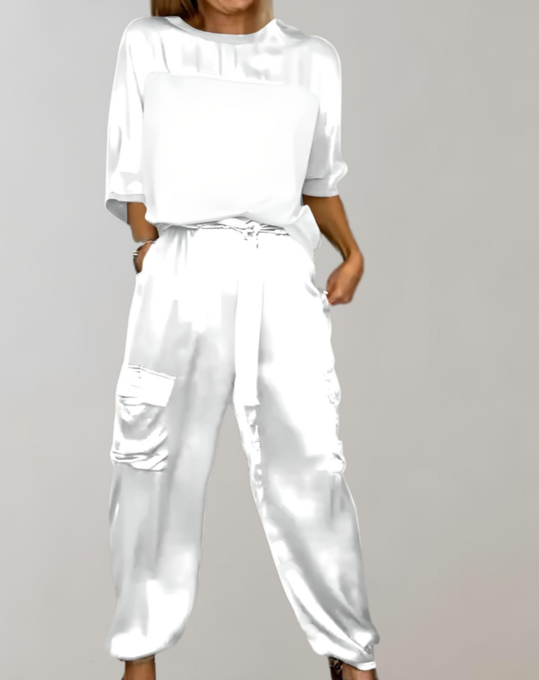 Finley – Seiden-Loungewear-Set mit Cargotaschen
