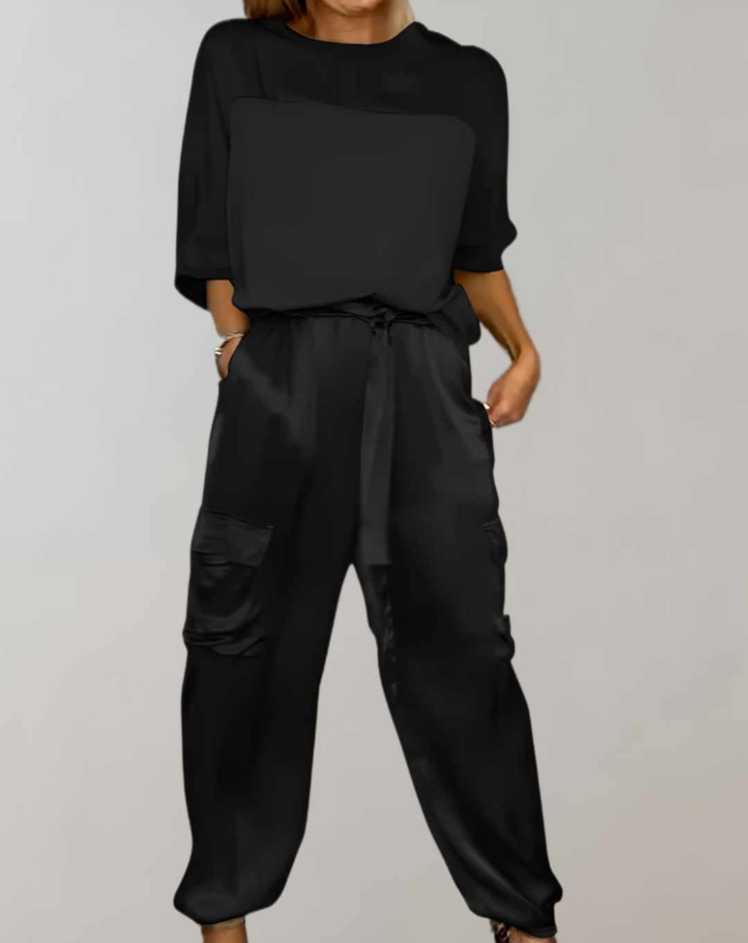 Finley – Seiden-Loungewear-Set mit Cargotaschen