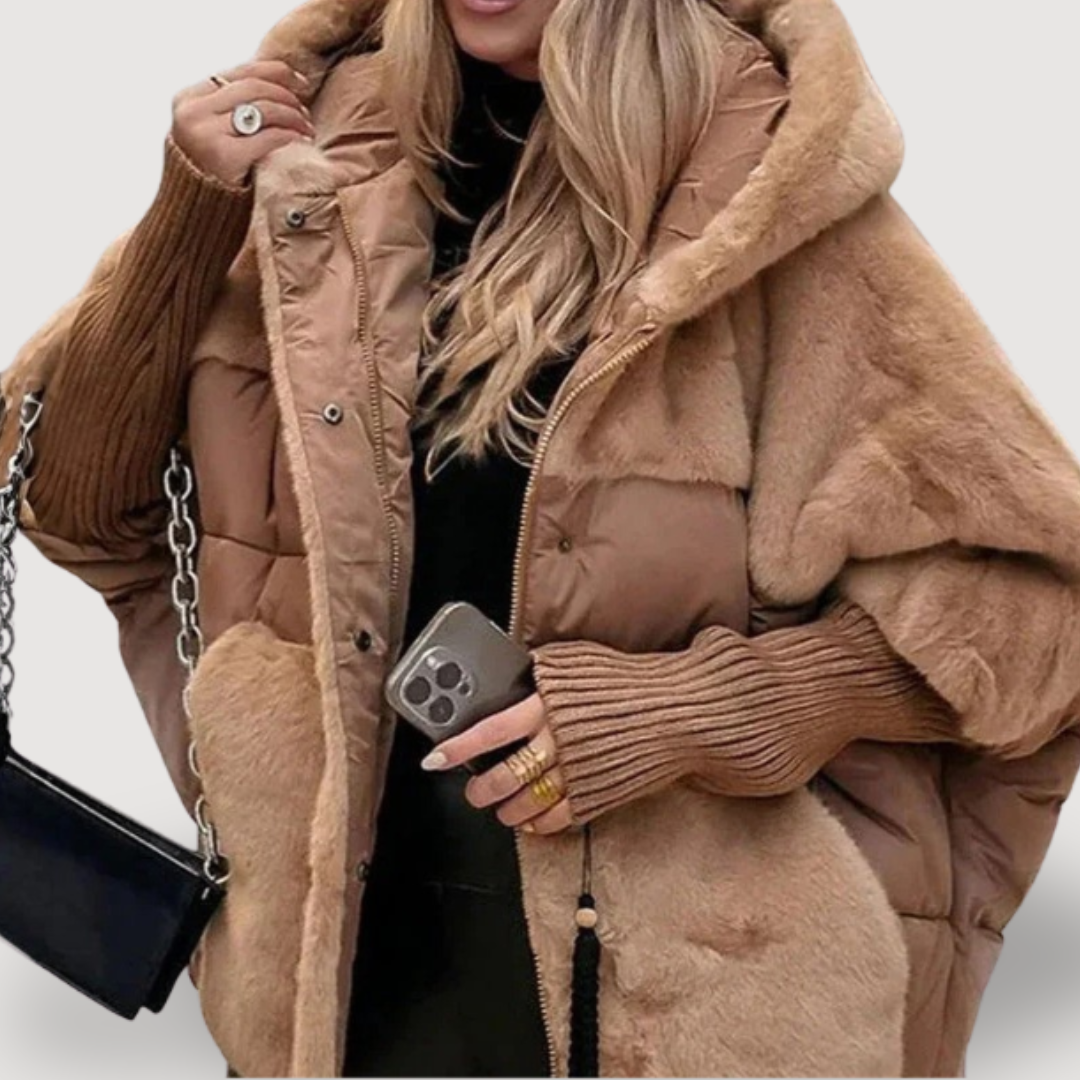 JESSY – GEMÜTLICHE JACKE MIT KAPUZE