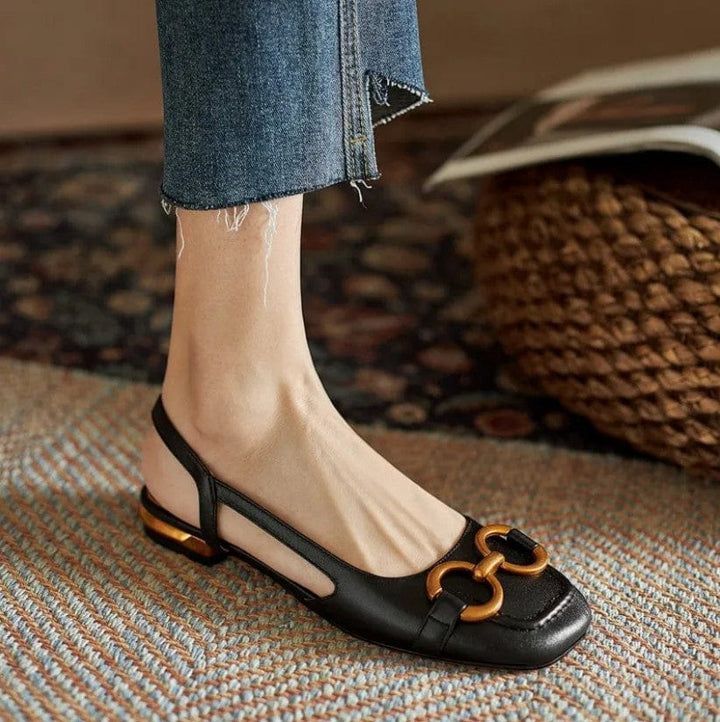 CAIUS | LUXURIÖSE RIEMCHENSANDALEN
