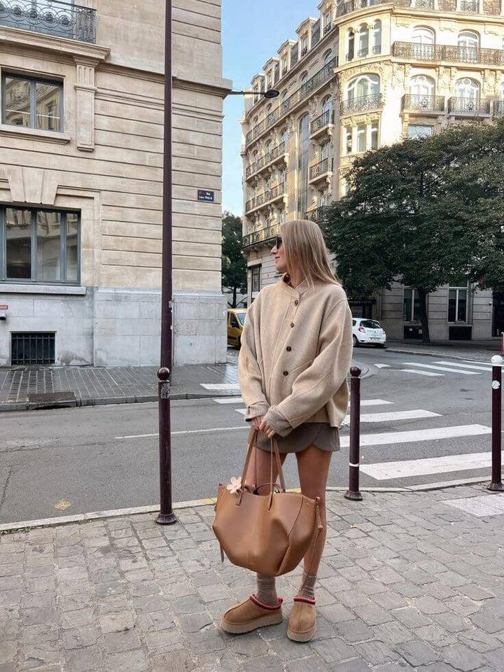 Pernilla – Elegante Tasche mit seitlichen Abschlüssen