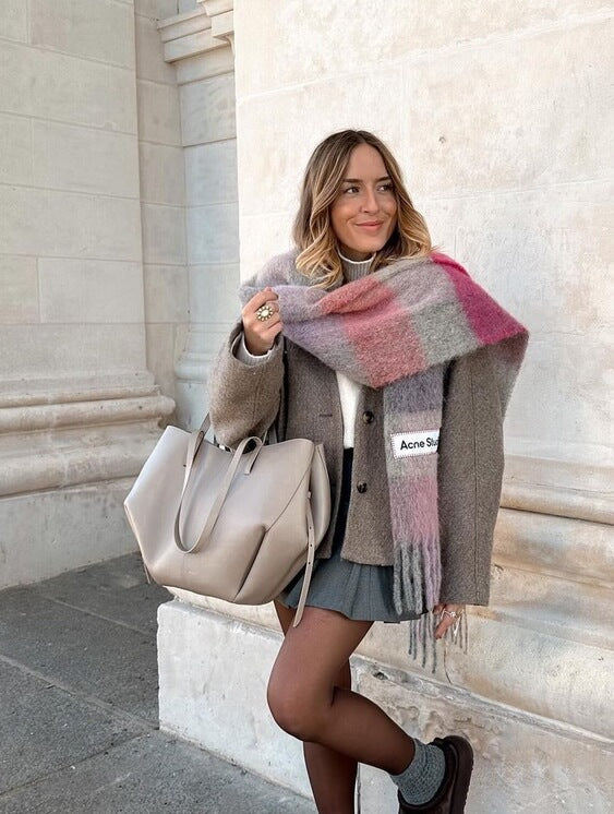 Pernilla – Elegante Tasche mit seitlichen Abschlüssen