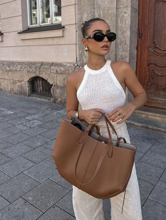 Pernilla – Elegante Tasche mit seitlichen Abschlüssen