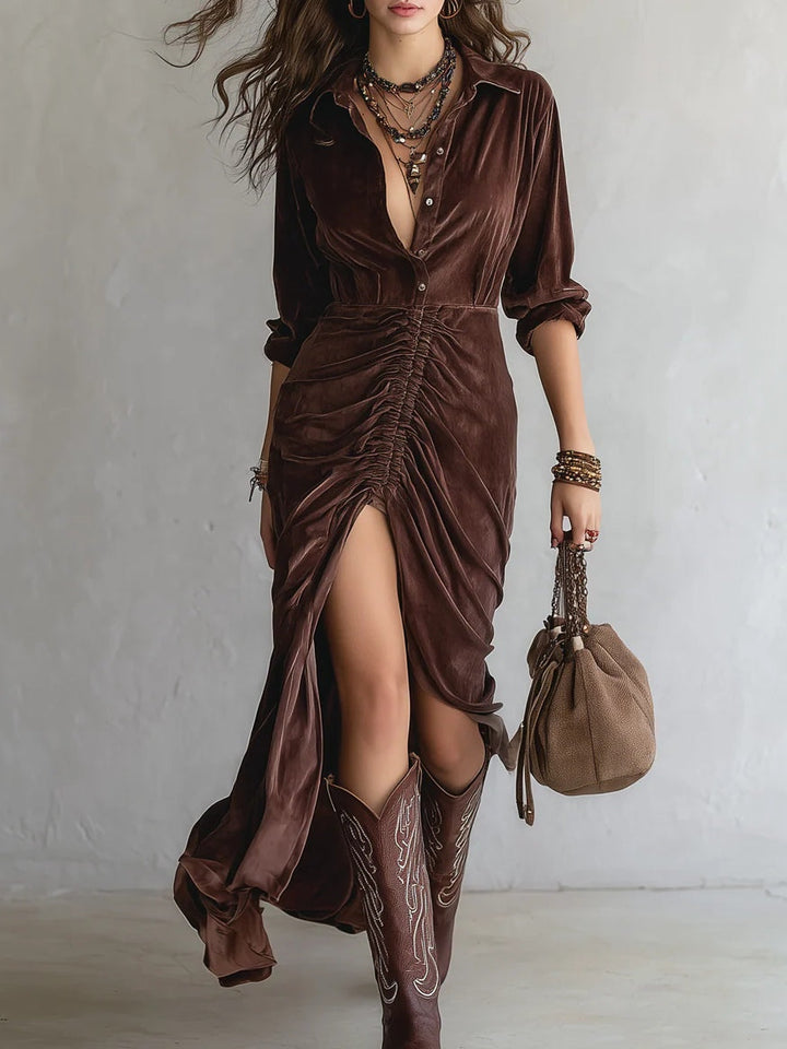 Alessia – Plissiertes Midikleid aus Samt