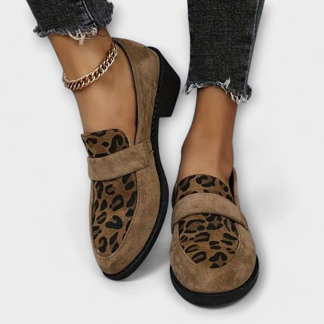 KARLA | ELEGANCKIE DAMSKIE BUTY Z NADRUKIEM LAMPARTA