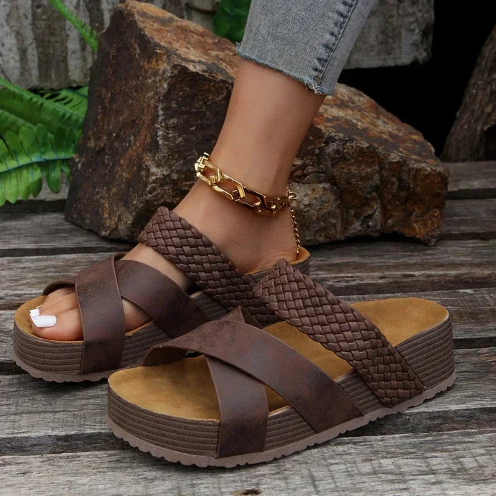NAYA | ORTHOPÄDISCHE SANDALEN